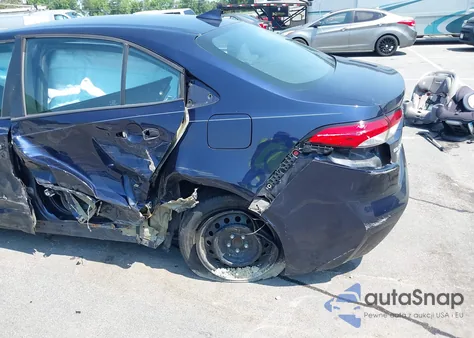 2020 Toyota Corolla Le z USA, uszkodzony, nr VIN 5YFEPRAE3LP090710